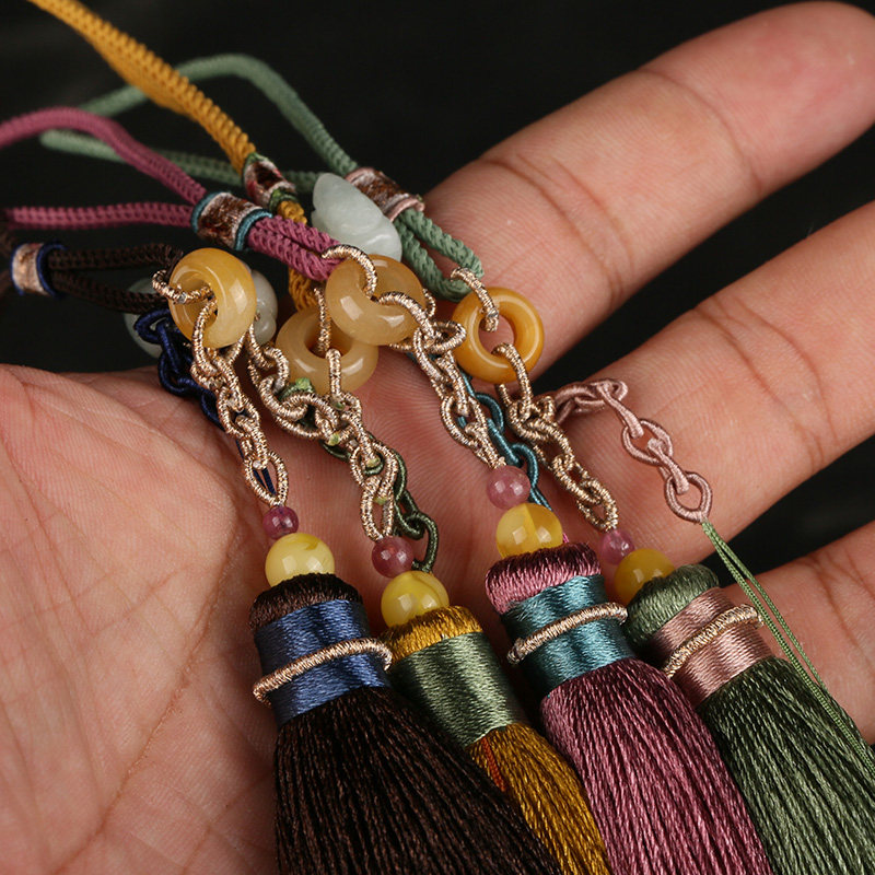 芊雅编织绳纯手工拉圈金色草莓晶蜜蜡珠配饰流苏包挂车挂把件绳