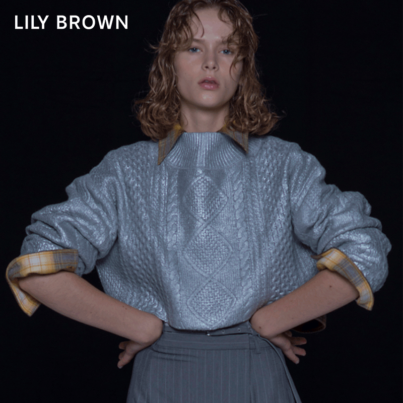 LILY BROWN秋冬款 经典麻花中高领短款套头毛衣LWNT225046