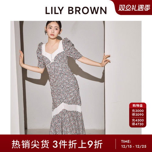 泡泡袖碎花LILYBROWN拼色连衣裙