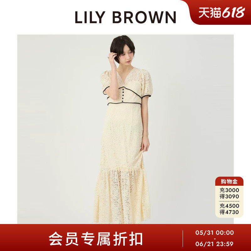 LILY BROWN2026春夏新品气质V领蕾丝镂空泡泡袖连衣裙LWFO262075