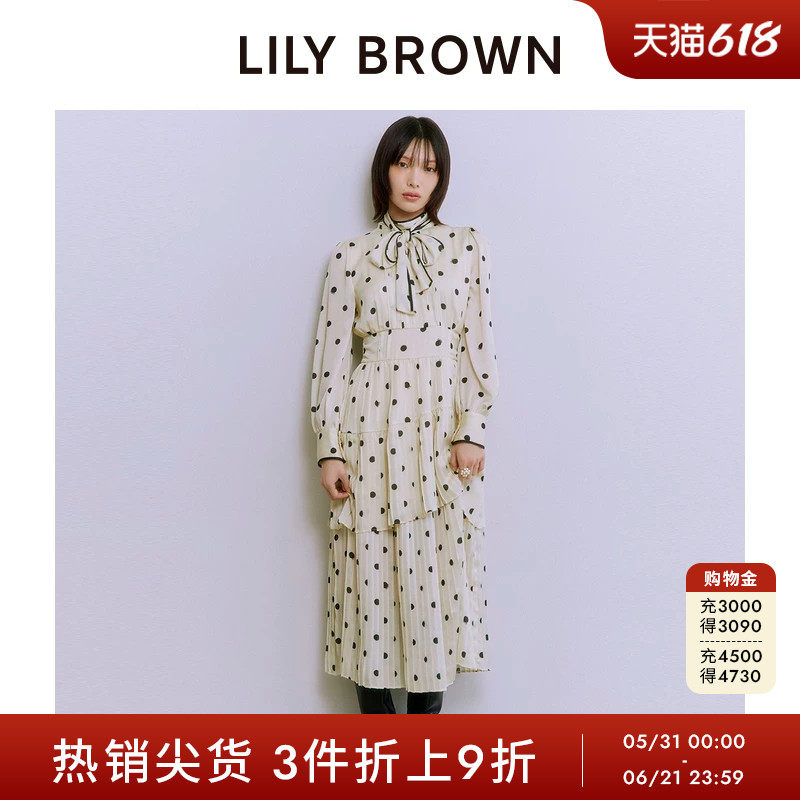 LILY BROWN秋冬款优雅蝴蝶结系带收腰百褶连衣裙LWFO255001
