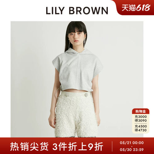 初上市价格 985元
