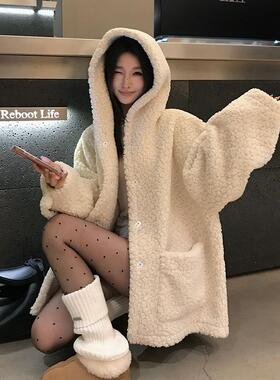 2025冬季新款白色羊羔毛连帽皮草外套女加厚皮毛一体毛毛外套大衣