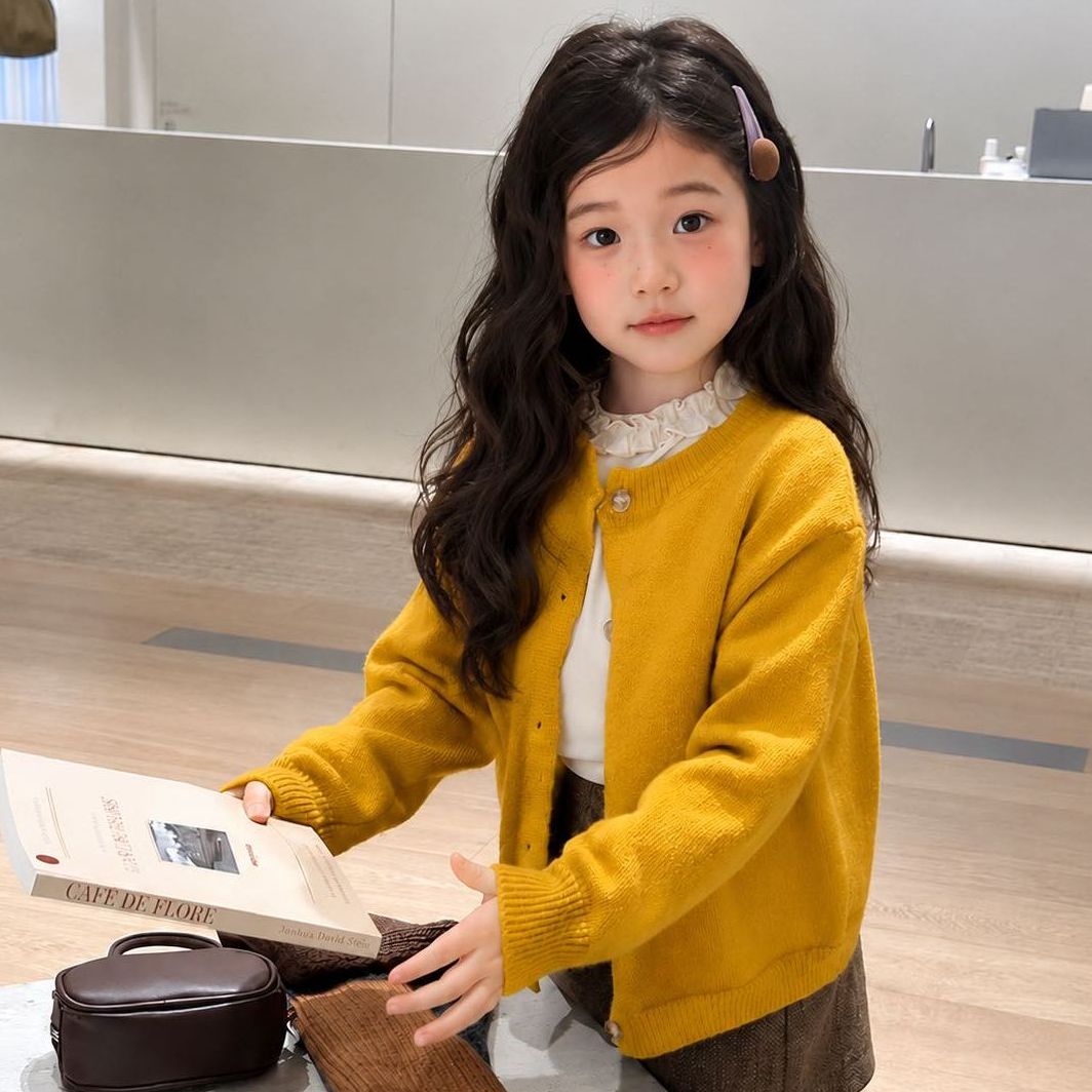 韩系中小童南瓜黄色宽松毛衣开衫2026女宝简约单排扣外搭针织外套 - 实物图
