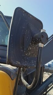 新源轮式 挖掘机c75倒车镜