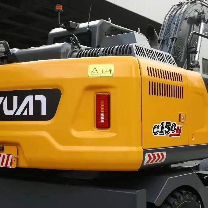 新源C95/C115/C120/C150轮式挖掘机 后灯总成 后尾灯刹车灯倒车灯