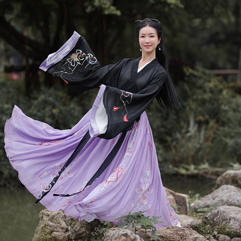 2021年冬季魏晋风汉服女广袖推荐