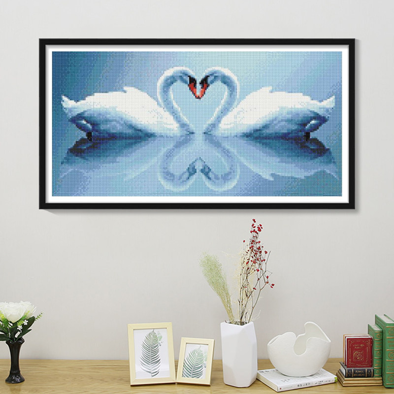 白天鹅钻石画2026年新款情侣系列钻绣手工点钻客厅卧室挂画送恋人