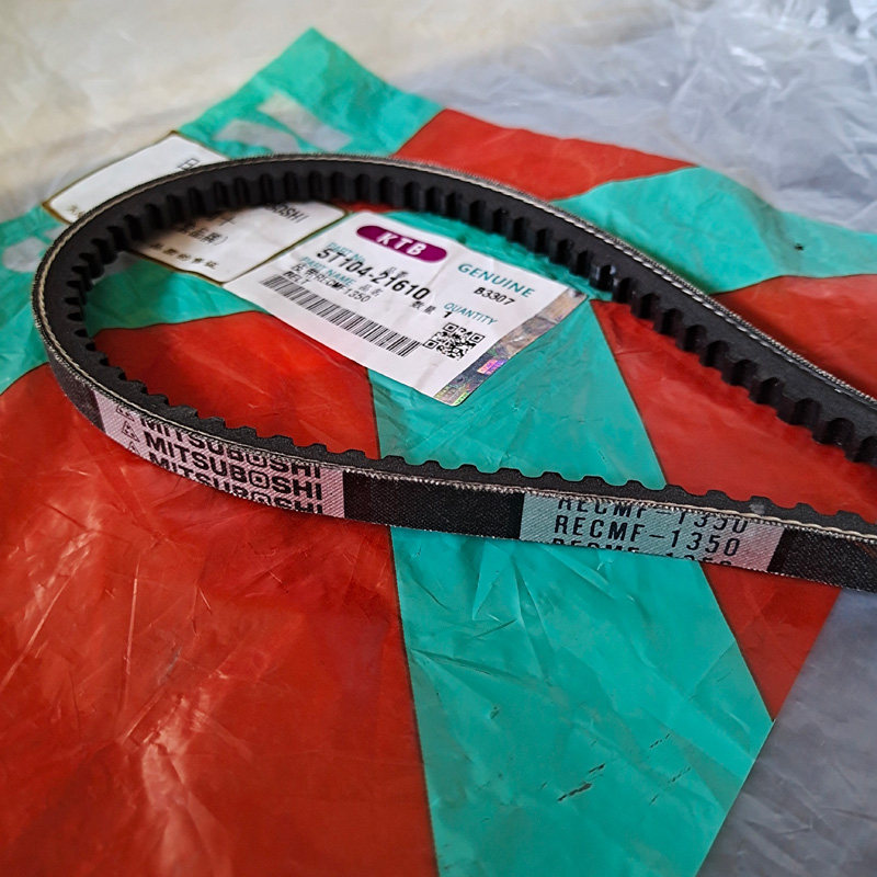 久保田988空调皮带1350公司件5t104-21610农业水稻机收割机配件