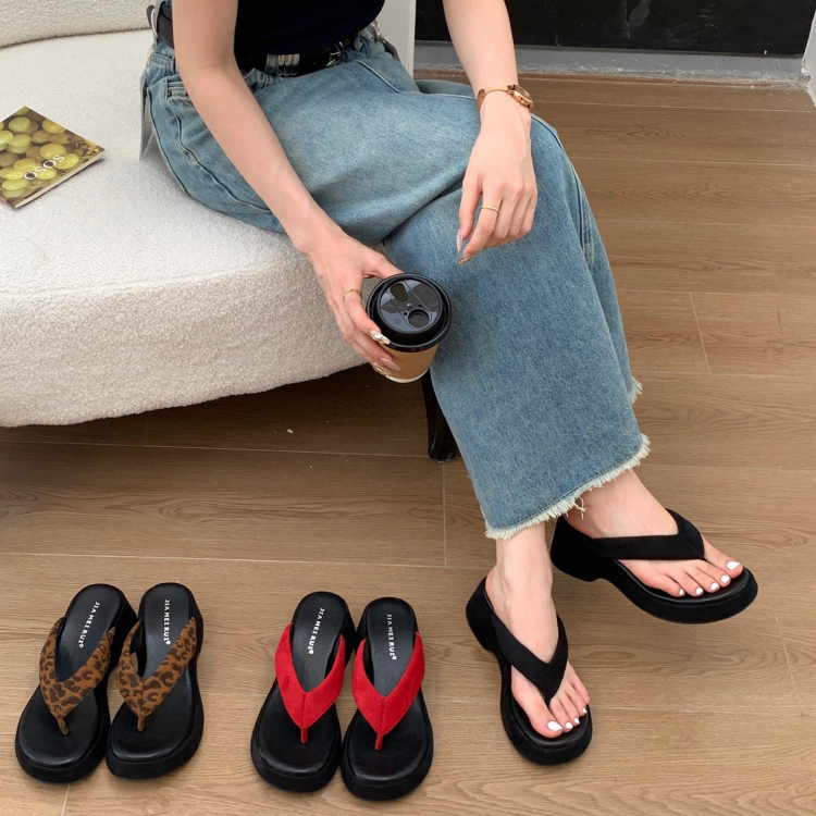 小个子厚底夹脚人字拖鞋女夏外穿时尚沙滩度假配裙子凉拖增高凉鞋