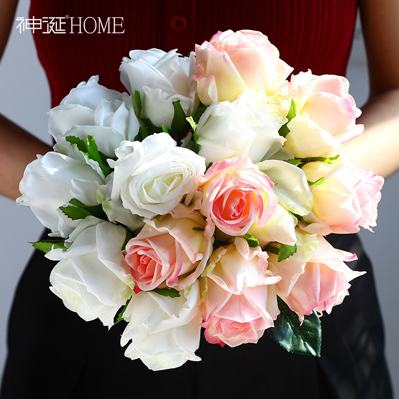 [Hết hàng - không thay thế] Hoa hồng mô phỏng dưỡng ẩm trang trí phòng khách bàn cắm hoa hoa giả đồ dùng trang trí bằng gỗ	 	mua đồ gỗ trang trí nội thất	