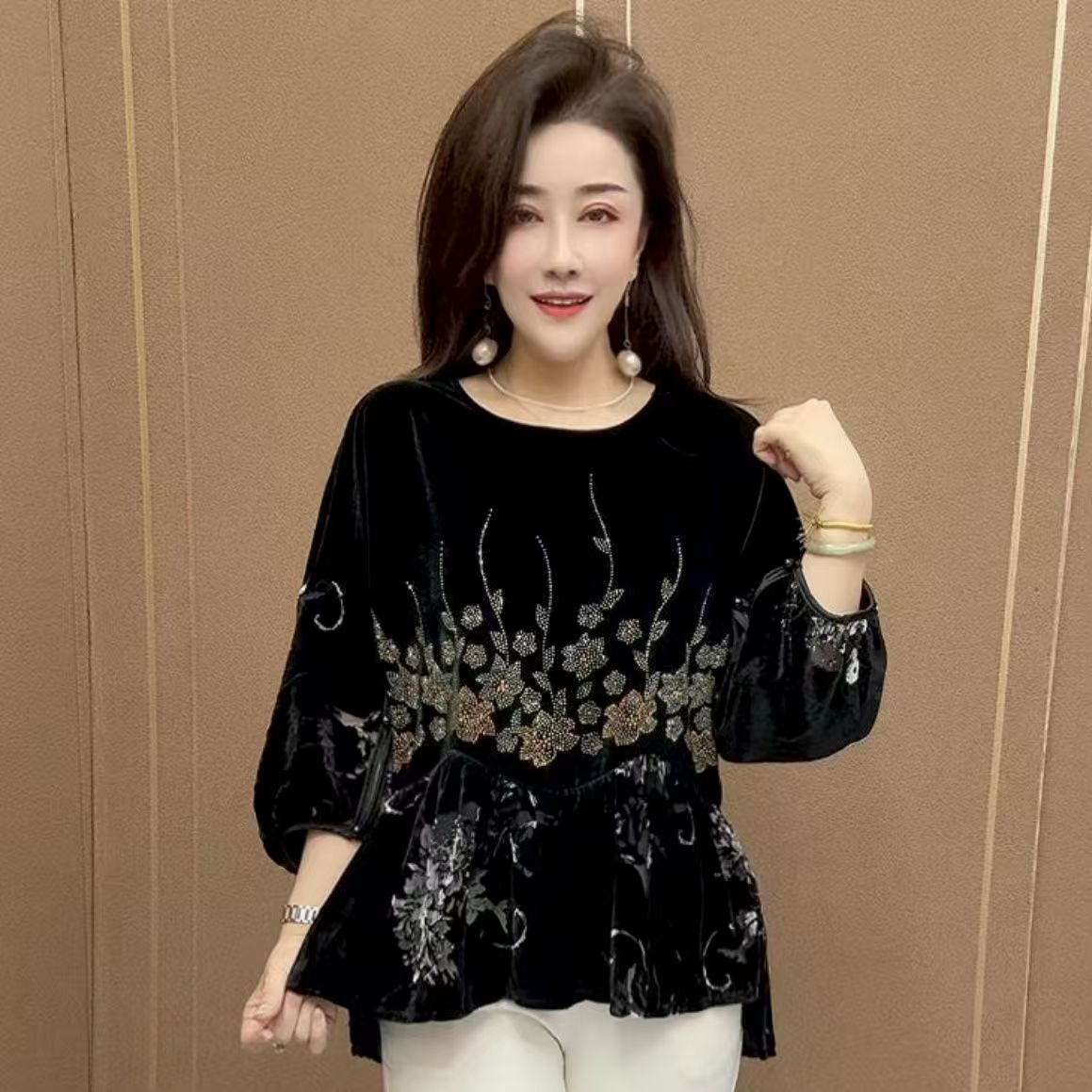 时尚妈妈丝绒烫钻小衫秋季新款中袖宽松大码遮肚子T恤衫收腰显瘦