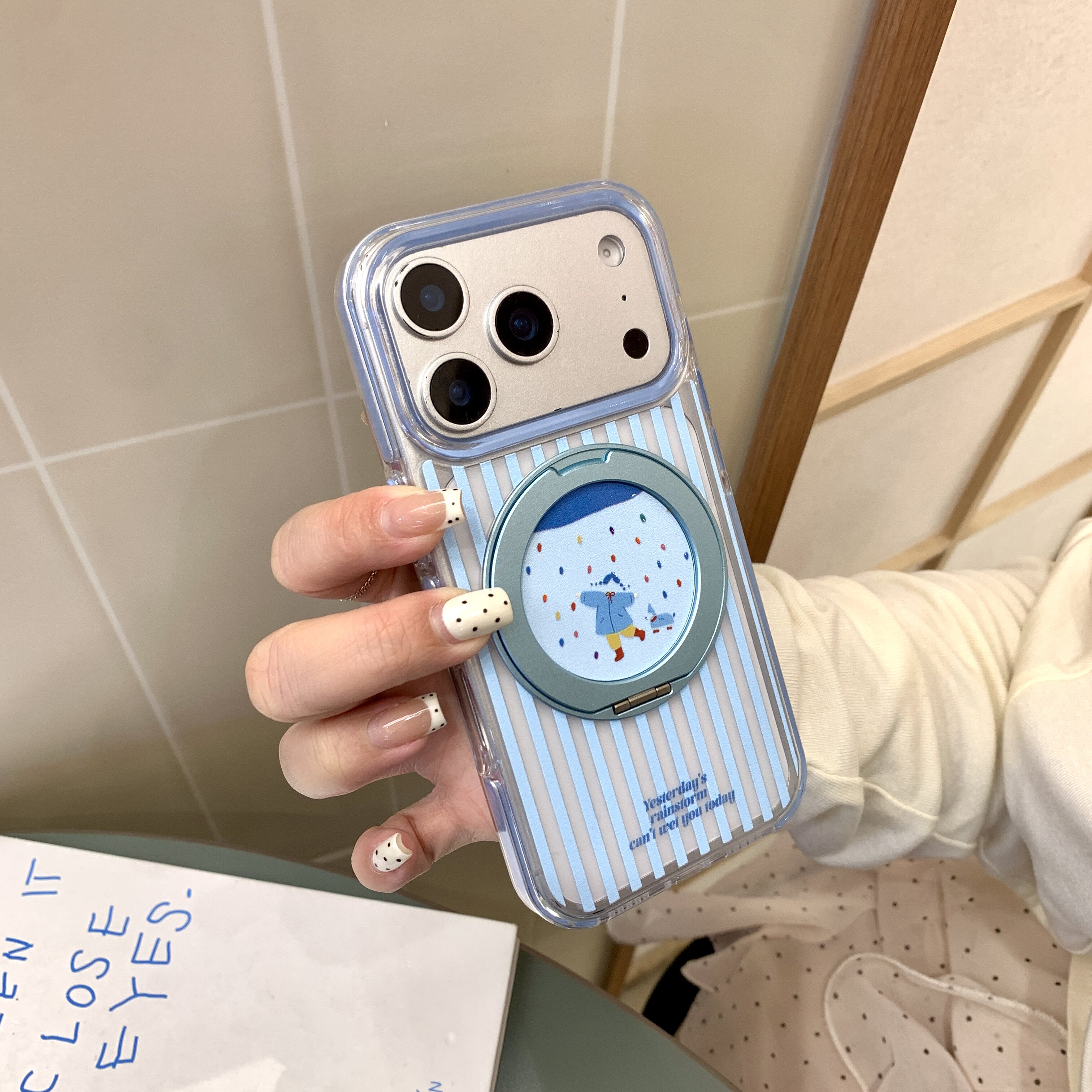 蓝条纹淋雨女孩适用iphone苹果17promax可爱16pro个性15小众14时尚13卡通男女360旋转横竖支架磁吸充电手机壳