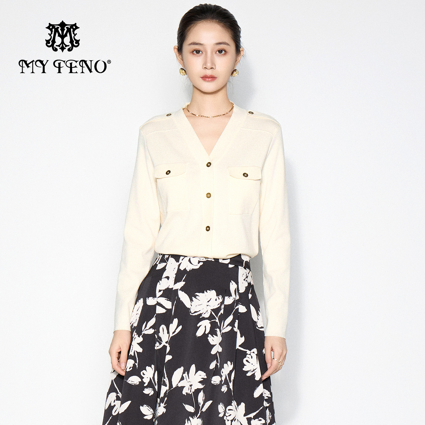 马天奴2025秋冬新款纯色V领单排扣针织开衫小衫毛衫气质时尚女装