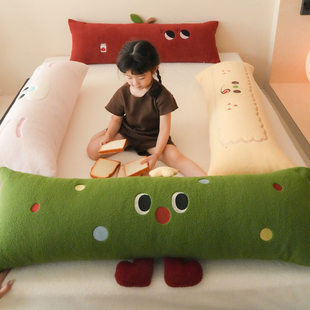 ins可爱卡通刺绣立体毛绒圣诞节长型抱枕卧室客厅装饰沙发靠枕