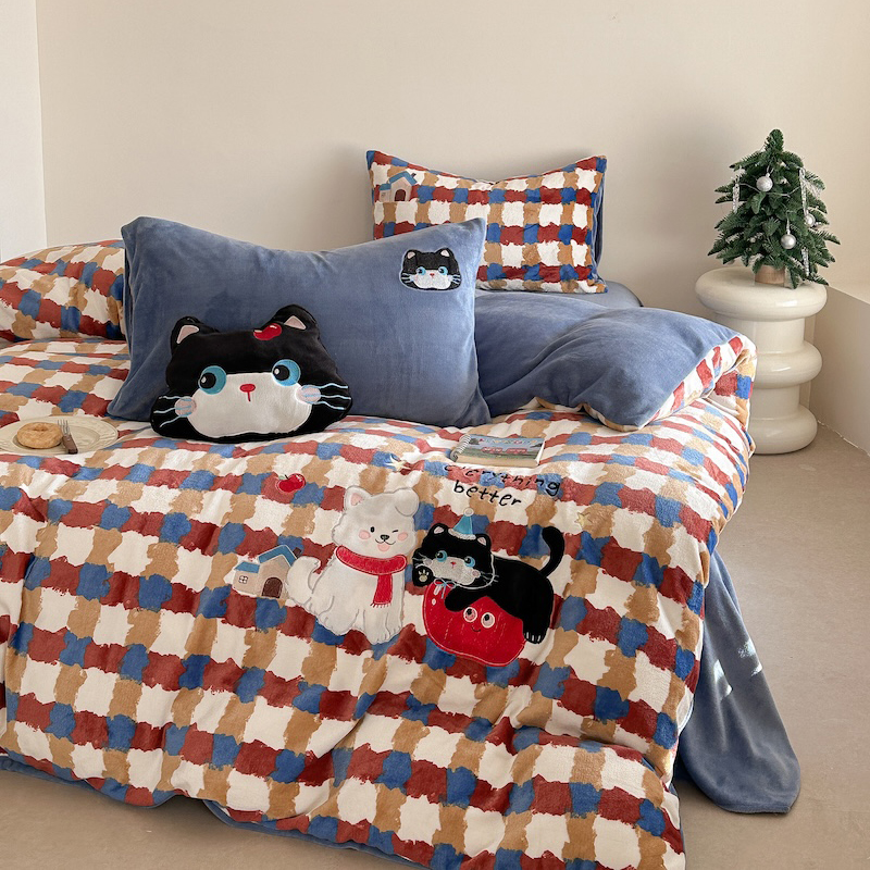 格子卡通猫咪刺绣秋冬加厚保暖牛奶绒四件套法兰珊瑚绒床上用品
