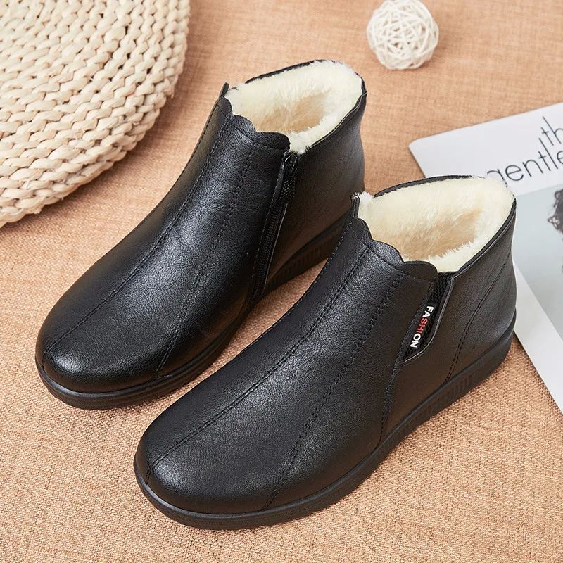 Hot Selling Soft Leather Women Shoe Winter Soft Soled Midd-l