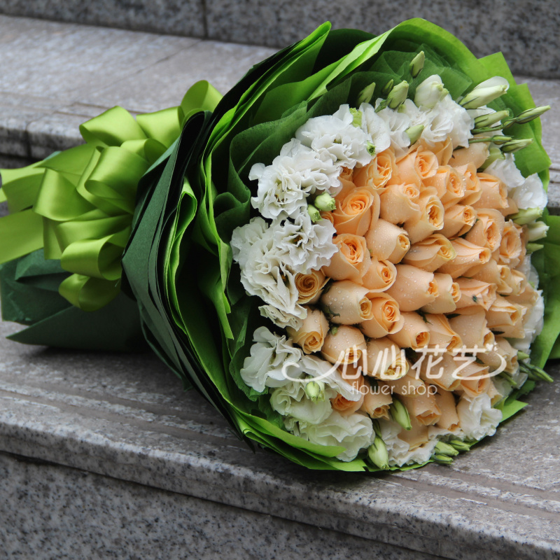 重庆花店速递36朵香槟玫瑰花束桔梗南坪沙坪坝同城鲜花送花情人节