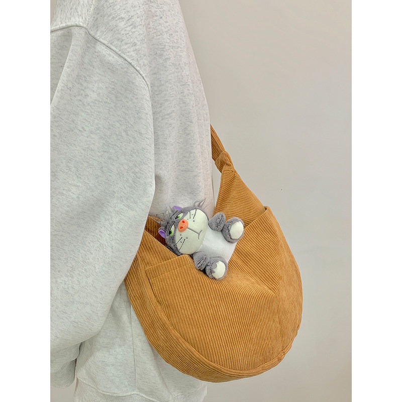 大容量灯芯绒包包女2023新款潮ins百搭复古单肩饺子包秋冬斜挎包,箱包皮具/热销女包/男包,通用款女包,淘宝优惠券,粉丝福利购,淘宝优惠卷