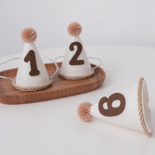 森系奶咖毛球生日帽子派对男女宝宝周岁满月儿童头饰装饰拍照道具