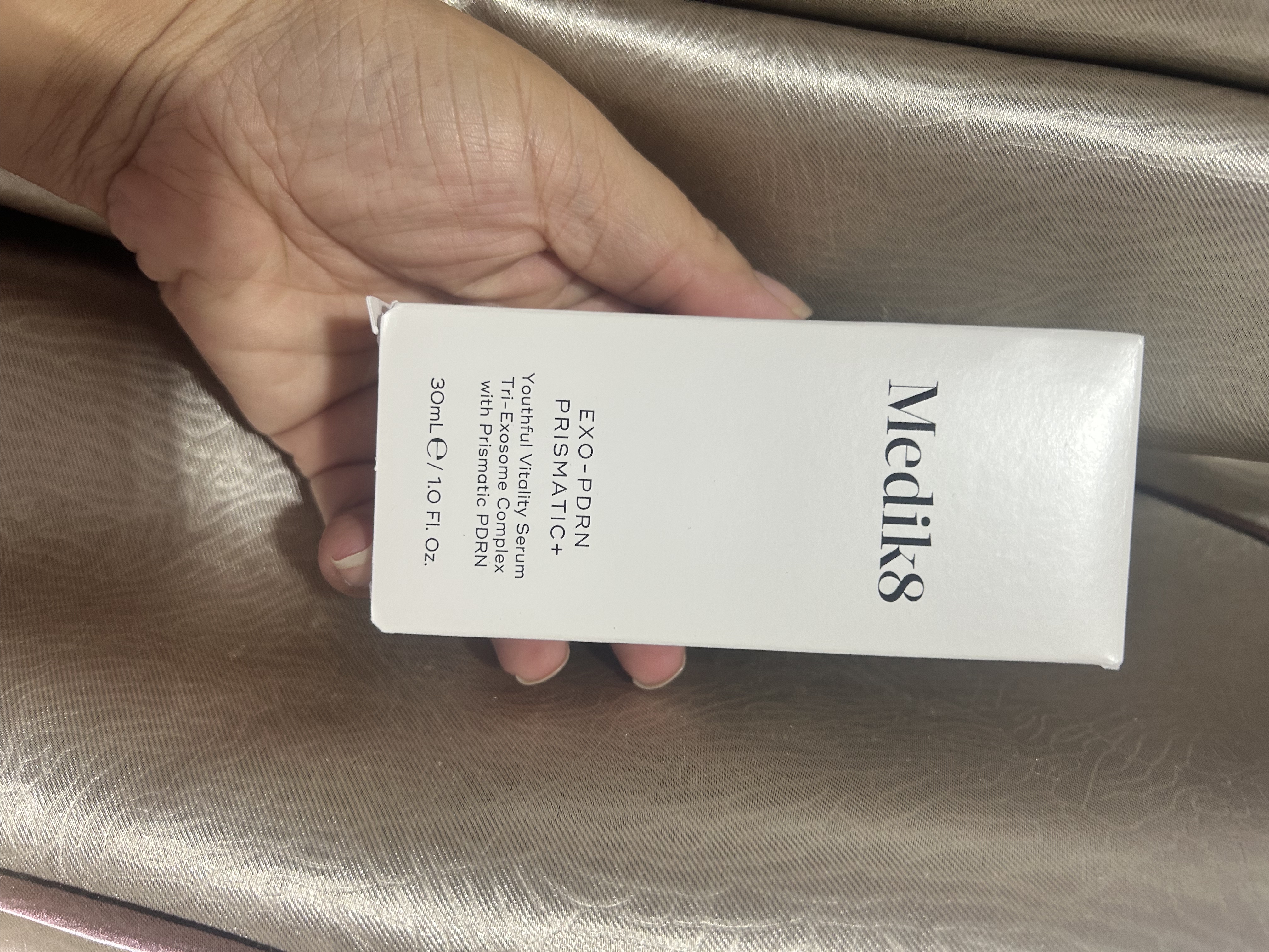 直邮英国Medik8 Exo-PDRN Prismatic新生外泌体棱光精华4和30ml图片