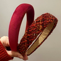 Красные блестки для ногтей, в стиле Шанель