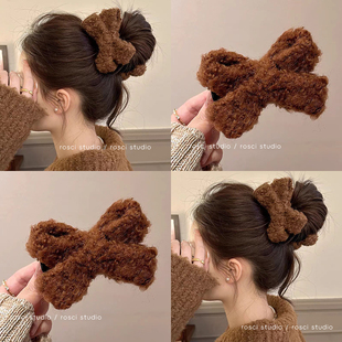 毛呢双蝴蝶结丸子头抓夹秋冬可爱发夹盘发神器2025新款大号鲨鱼夹