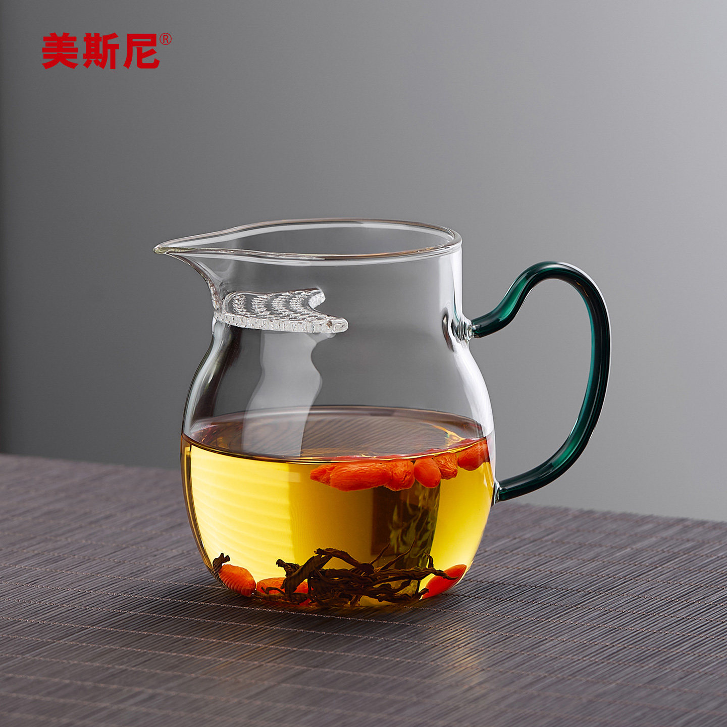 美斯尼月牙一体滤玻璃公道杯茶具图片
