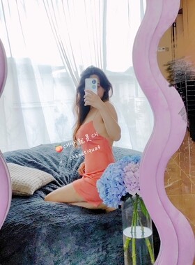 chenyunmu 氛围感又纯又欲还甜奶橘色露背链条斩男裙连衣裙