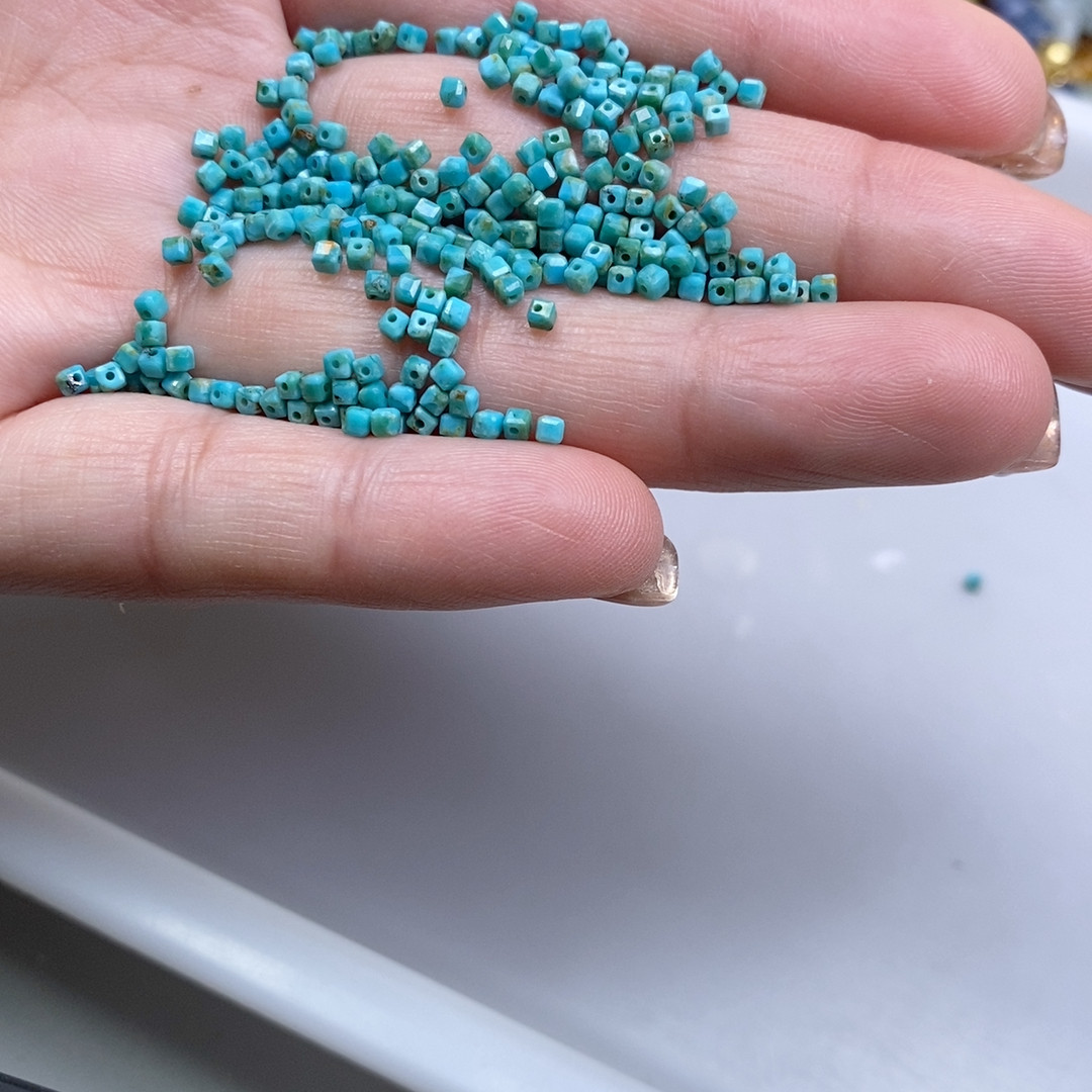 2mm原矿绿松石小方糖20个,饰品/流行首饰/时尚饰品新,其他DIY饰品配件,淘宝优惠券,粉丝福利购,淘宝优惠卷