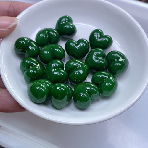 13x15mm仿干青屁桃3个