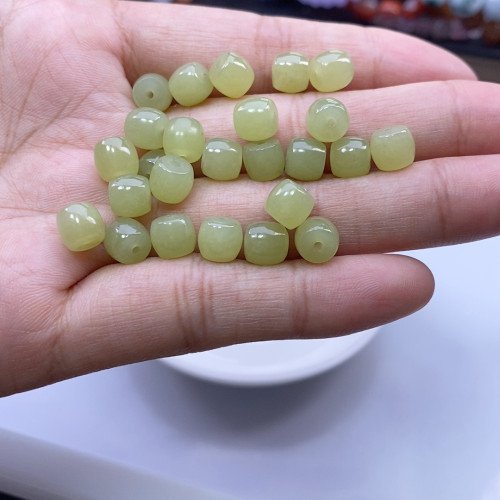 6.3x7mm和田玉若羌黄口精工直切2个