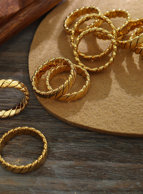 法式ins冷淡风轻奢时尚款几何素圈戒指 钛钢镀18K真金复古手饰品