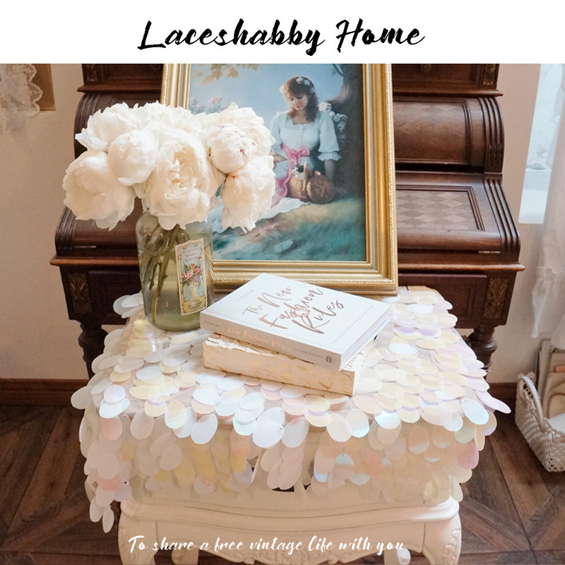 LACESHABBY 새로운 복고풍 유럽 스타일의 가벼운 럭셔리 무지개 인어 3 차원 스팽글 반짝이는 방진 침대 옆 테이블 커버