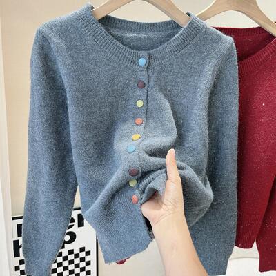 羊绒混纺开衫圆领外穿纽扣毛衣
