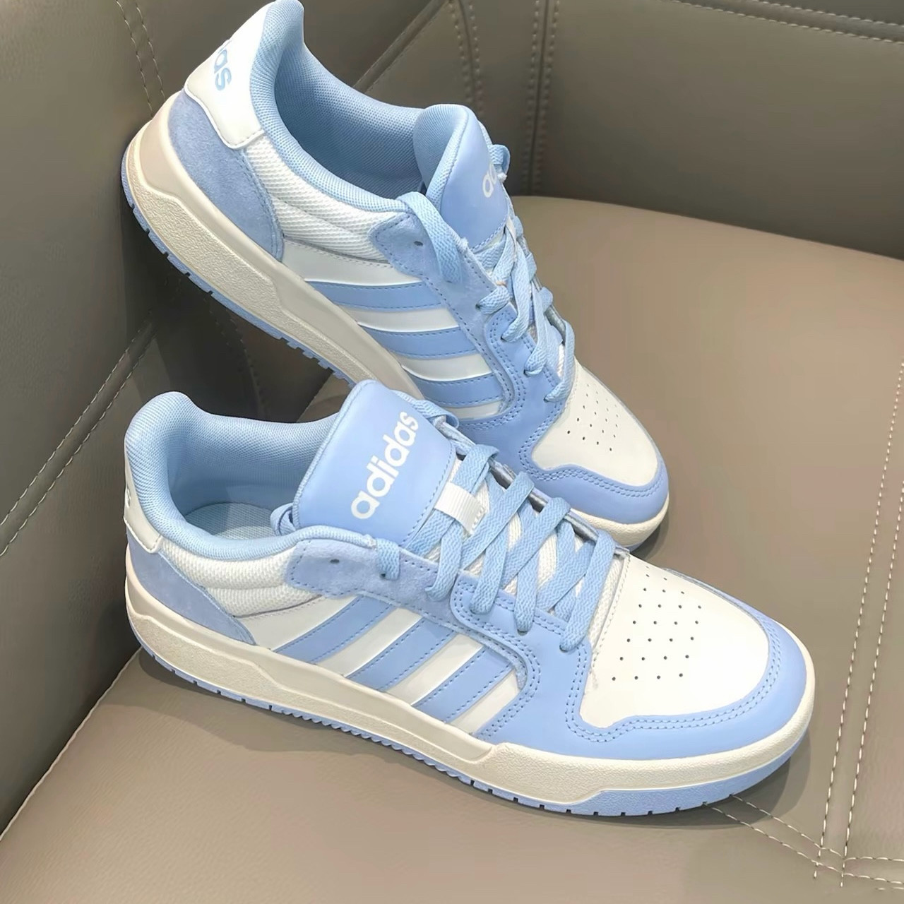 Adidas/阿迪达斯 ENTRAP男女同款舒适透气复古增高休闲板鞋KJ5972