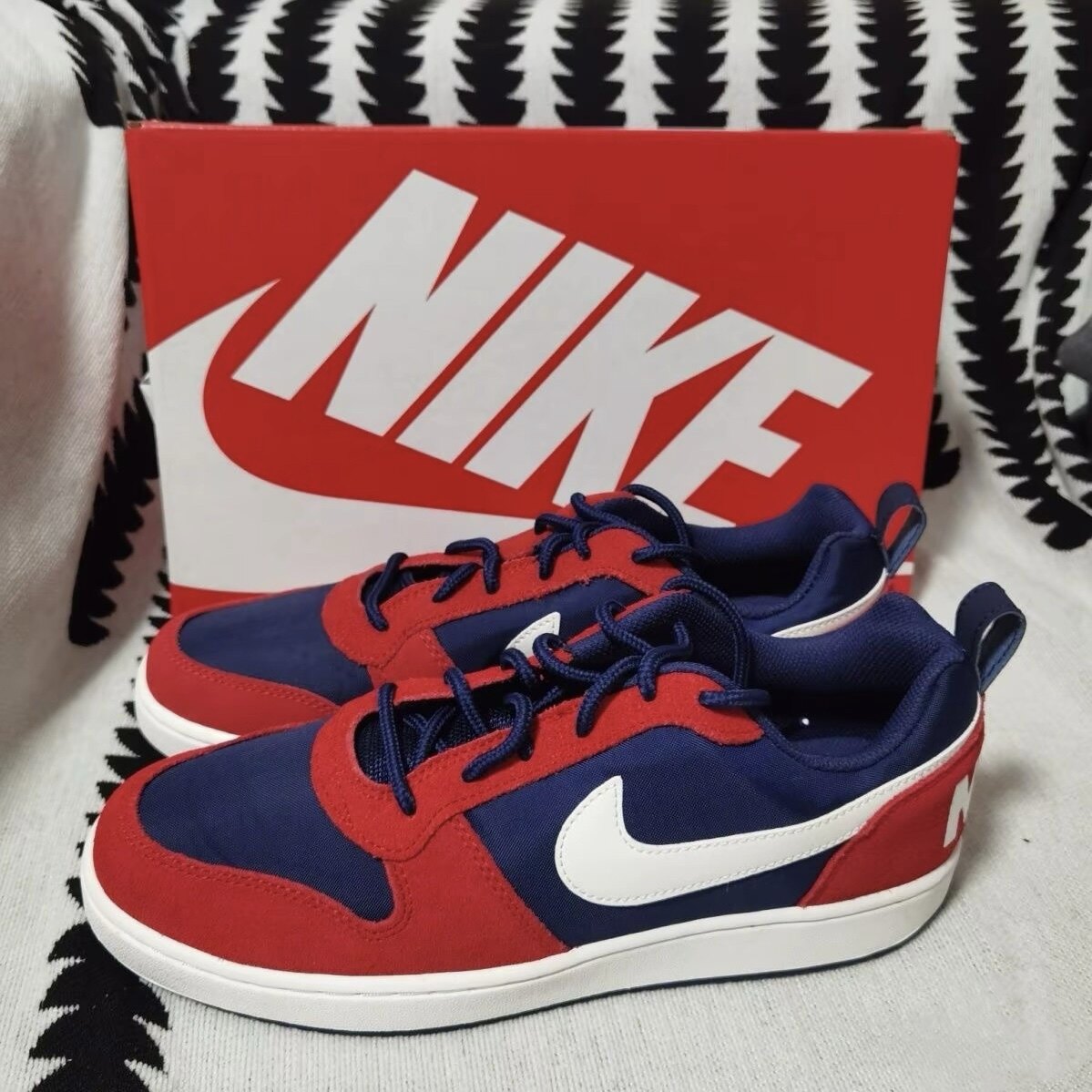 耐克COURTBOROUGH低帮复古板鞋