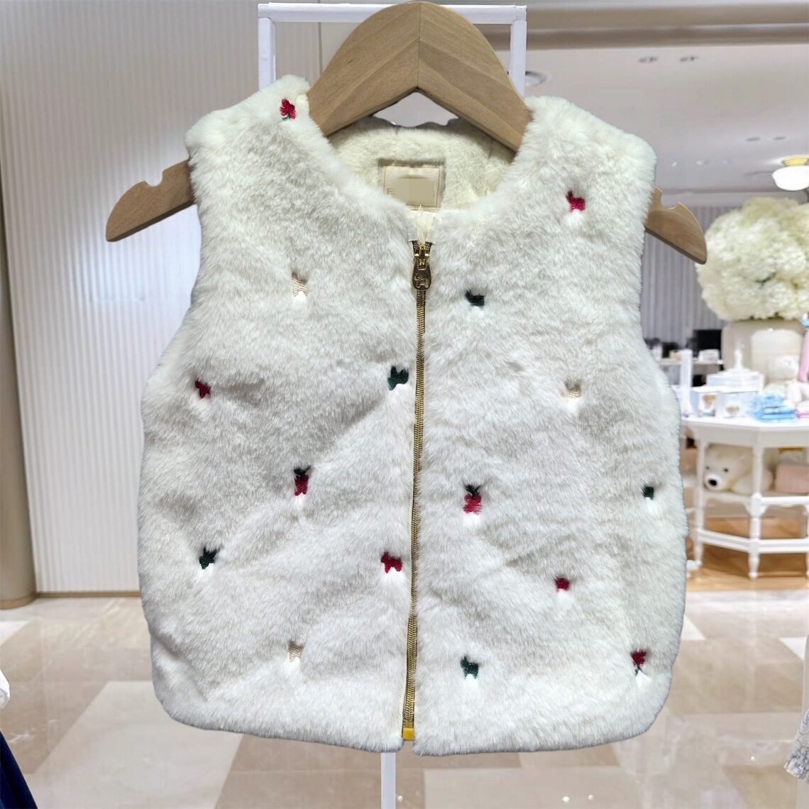 YD韩国童装秋冬款女童双层加厚毛绒绒绣花马甲背心坎肩保暖