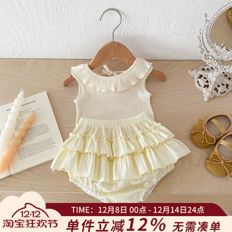 女宝宝洋气露背上衣短裤