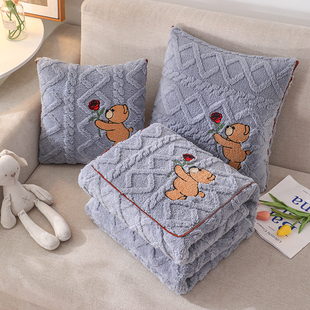 汽车抱枕被子两用车用2024新款加厚珊瑚绒车载午睡枕头毯子二合一