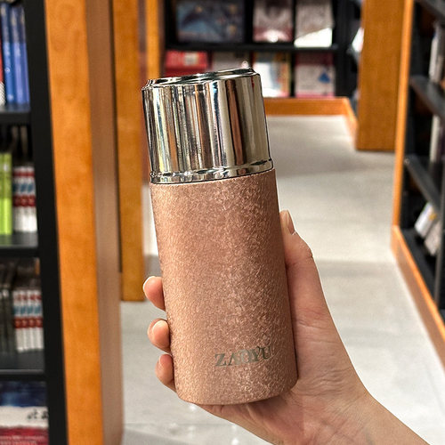 磁吸高颜值保温杯高档茶水分离双层便携新款大容量茶杯水杯覆钛