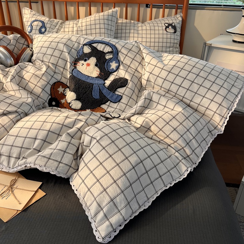 新款可爱卡通蕾丝边毛巾绣四件套