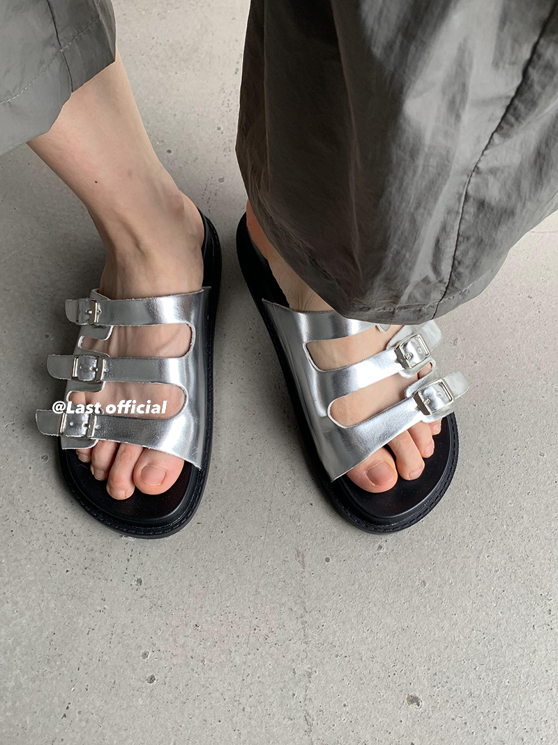 Last一字皮带扣凉拖鞋女