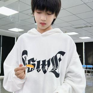 TF家族四代张桂源同款衣服连帽卫衣女学生外套秋冬宽松加绒上衣男