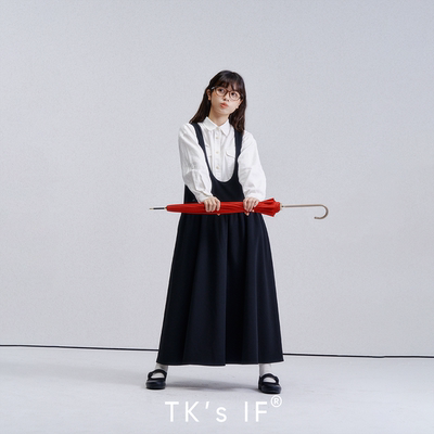 大U领两面穿插口袋连衣裙