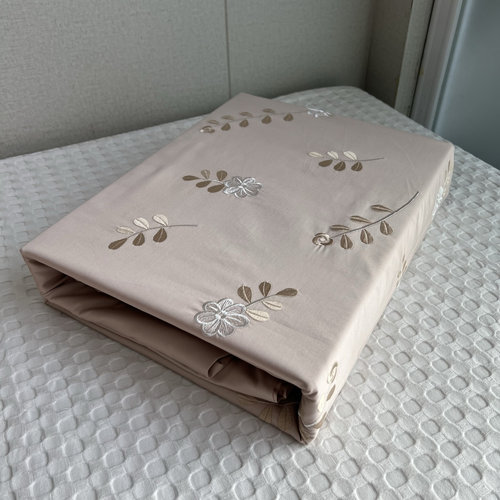 精致！外贸100支全棉刺绣花四件套纯棉贡缎绣花床上4件套尾单清仓