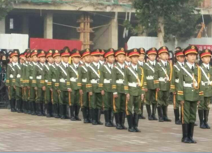 学生升旗手服装大中学生国