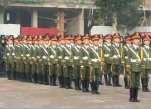 新款学生升旗手服装大中学生国旗班军装礼服管乐队护旗手服装