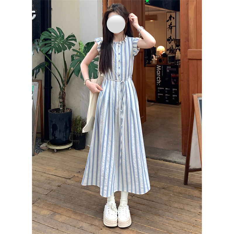法式复古蓝条纹连衣裙女夏季2023年新款设计感小众收腰飞飞袖长裙