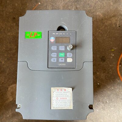 力普变频器LP-A2000-0037G43A 3.7KW 3议价